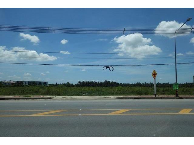 Land For Sale ที่ดิน 14 ไร่ ติดถนนศาลายา นครชัยศรี ใกล้เซ็นทรัลศาลายา