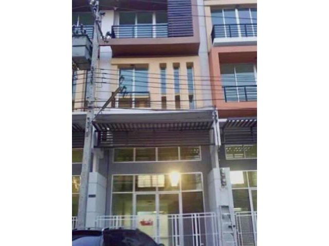 รหัสทรัพย์  2401 โฮมออฟฟิศ โครงการ RK OFFICE PARK รามอินทรา-รามคำแหง  ใกล้ เมกาโฮม