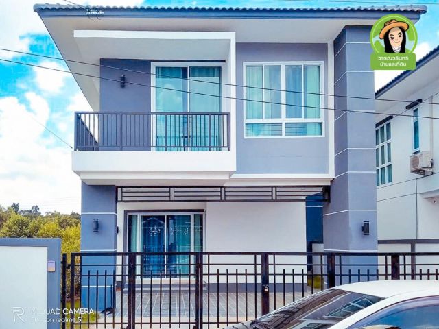 บ้านสองชั้นสวยน่าอยู่มาก โซนห้วยวังนอง เนื้อที่เยอะ ราคา 2.55 ล้านบาท