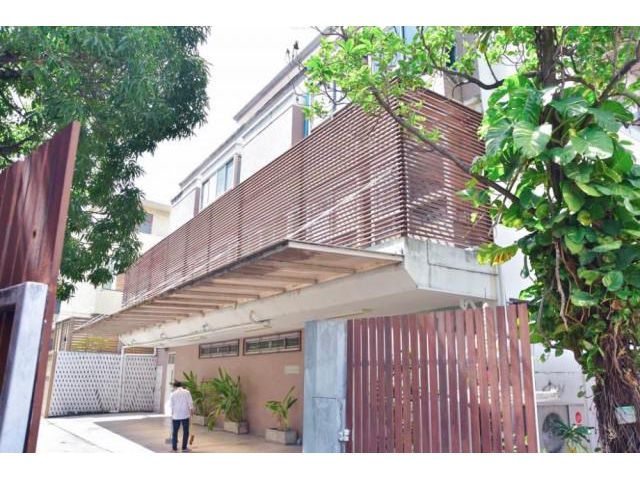 รหัสทรัพย์  2454 สำนักงาน สุขุมวิท ซอย 40  ใกล้ BTS ทองหล่อ