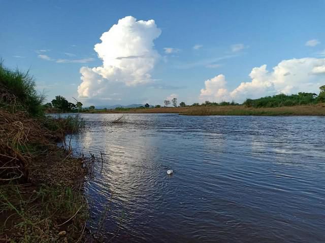 นี่เลยที่วิวดีดี ริมน้ำน่าน ท่าวังผา จังหวัดน่าน 