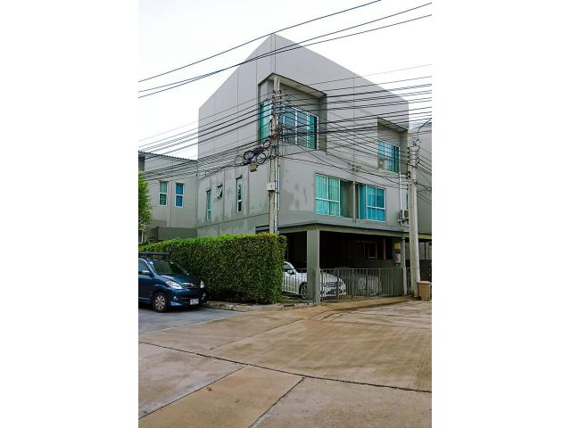 CH0001 ทาวน์โฮมหลังมุม พาทิโอ พัฒนาการ 38