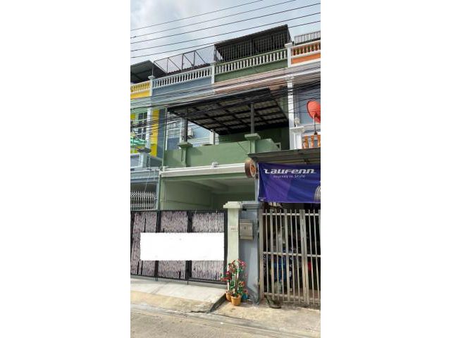 รหัสทรัพย์  2553 ทาวน์เฮ้าส์  ซอยลาดพร้าว 20  ใกล้สถานี MRT