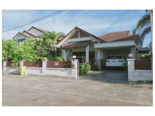 บ้านเดี่ยว เนื้อที่ 70 ตร.วา ราคาถูก ถ.เก้ากิโล ศรีราชา หมู่บ้านวิวไม้2 ใกล้ รร.เซนปอลต์ และนิคมฯแหลมฉบัง/เครือสหพัฒน์