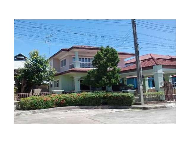 บ้านเดี่ยว 2ชั้น 77 ตร.วา หมู่บ้านอัมพรเพลส ติดถนนหลัก ถ.ศรีราชา-ไร่กล้วย ใกล้เจปาร์ค สวนเสือ และมอเตอร์เวย์กทม.-พัทยา