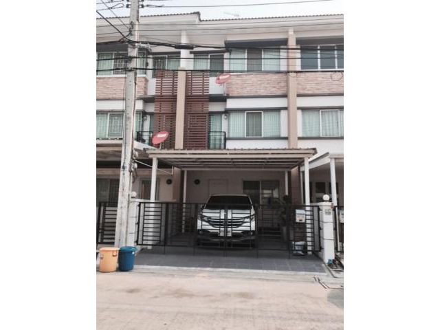 รหัสทรัพย์  2607 ทาว์นเฮ้าส์  ม.ทาวน์พลัส สุวรรณภูมิ กิ่งแก้ว 37/4  ทำเลดี เดินทางสะดวก