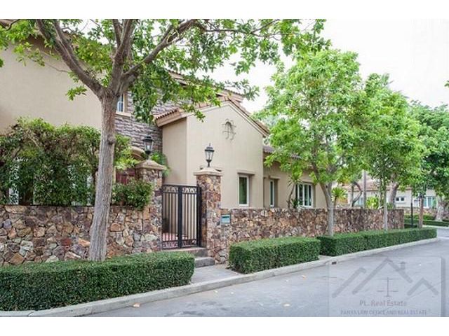 ขายบ้านเดี่ยวพัทยา104 ตรว พร้อมสระว่ายน้ำ