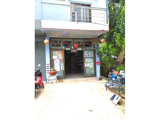 ขายด่วนอาคารพาณิชย์ 2 ชั้น 2 ห้องนอน 2 ห้องน้ำ  เนื้อที่ 21 ตร.ว.