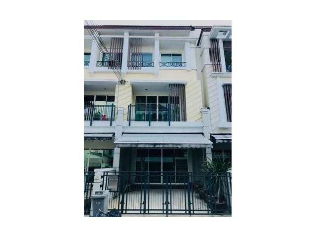 ทาวน์โฮม 3 ชั้น บ้านกลางเมือง เกษตร-นวมินทร์ 2