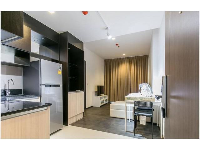 R24 ให้เช่า คอนโด EDGE Sukhumvit 23