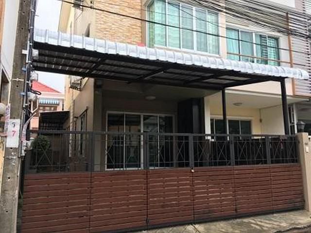B29 ให้เช่าทาวน์เฮ้าส์ 3ชั้น  ซอย นาคนิวาส 21