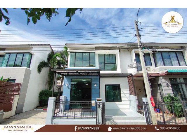 ทาวน์โฮม The Villa บางบัวทอง