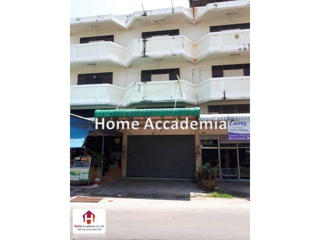 ขายอาคารพาณิชย์ 3 ชั้น 21 ตร.ว. ซอยจ่าบรรณ ต.สุรศักดิ์ อ.ศรีราชา จ.ชลบุรี