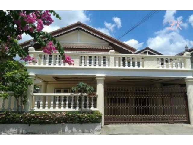 รหัสทรัพย์  2828 บ้าน รามคำแหง - บางกะปิ 2  ใกล้ The Mall บางกะปิ