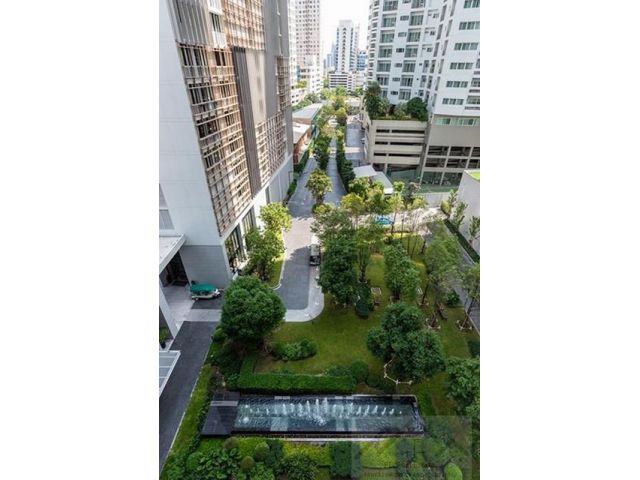 ให้เช่าคอนโด พาร์ค 24 (Park 24) ชั้น 35 ห้องมุม