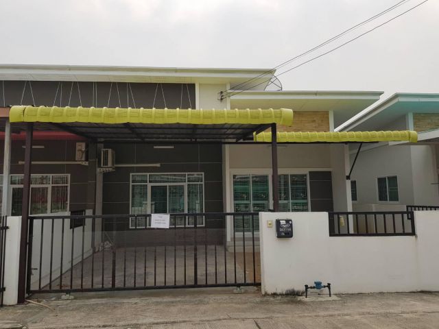ขายบ้านแฝดปารดา 36ตร.ว.  ซอยป่ามะพร้าว
