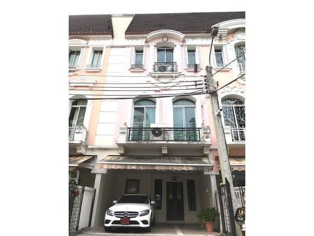 เช่าทาวน์โฮม 3 ชั้น บ้านกลางเมือง แกรนด์ เดอ ปารีส