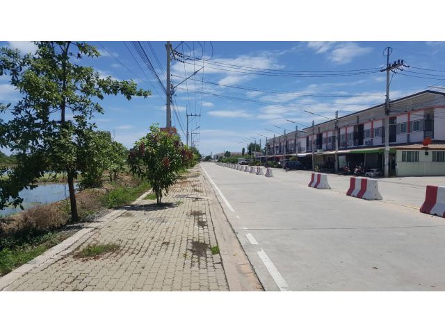 ขายที่ดิน26-3-49.5ไร่  ต.บางละมุง อ.บางละมุง จ.ชลบุรี