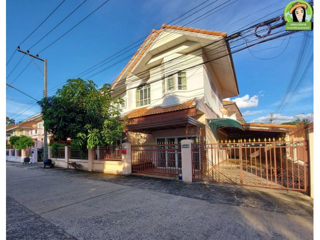 บ้านเจริญทรัพย์7 บ้าน 2 ชั้นทำเลหัวมุม โซนในเมืองอุบล 3.9 ล้านบาท