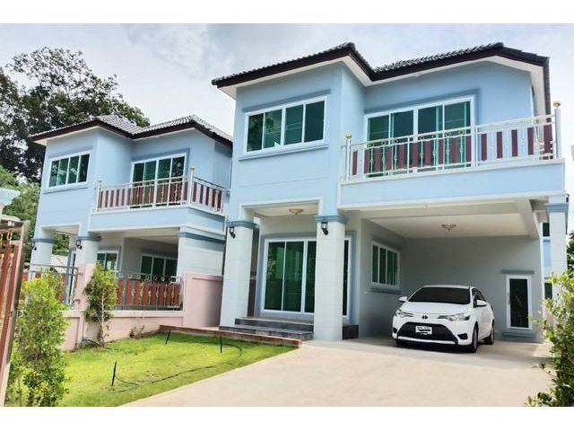 บ้านเดียว 2 ชั้น ใกล้เมือง