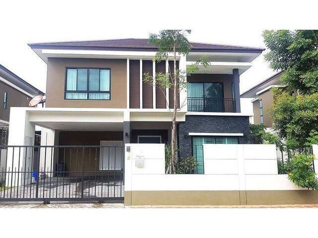 ขายบ้านเดี่ยว 2 ชั้น หมู่บ้านวิลล่า อะคาเดีย ศรีนครินทร์ เฟส 2