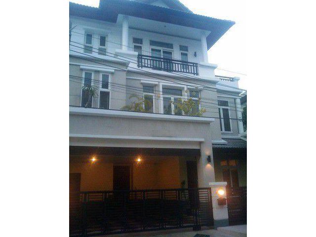 ให้เช่าบ้าน 3 ชั้น  อารียา คาซ่า รัชดา ลาดพร้าว 64