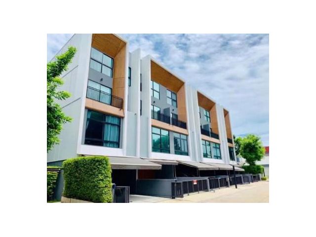 ขายทาวน์โฮม 3ชั้นครึ่ง Arden by Ananda พัฒนาการ 20