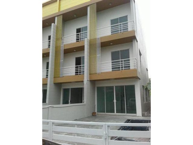 ให้เช่าทาวน์โฮม 3ชั้น ถนนงามวงศ์วาน