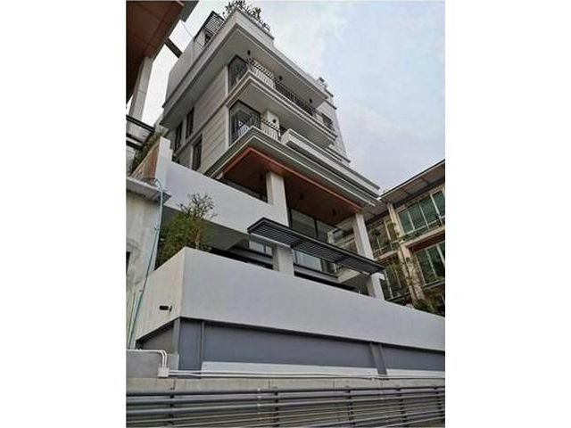 ขายบ้านต่ำกว่าราคาประเมิน 649 Residence สุขุมวิท