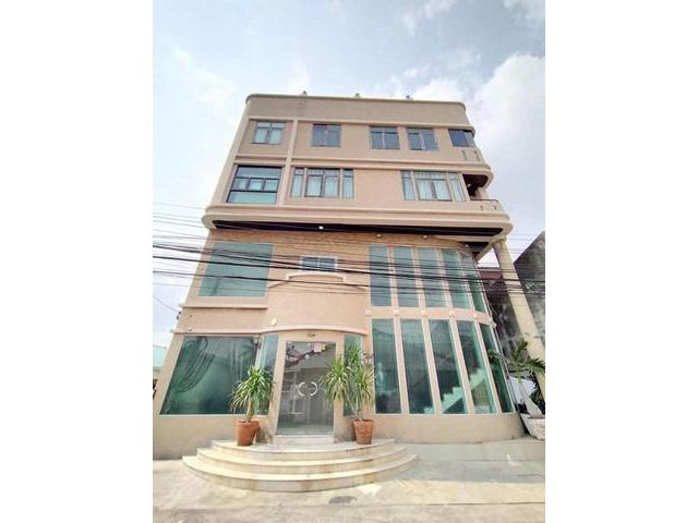 ขายอาคาร 5ชั้น เหมาะทำสำนักงานสตูดิโอ ถนนประชาชื่น