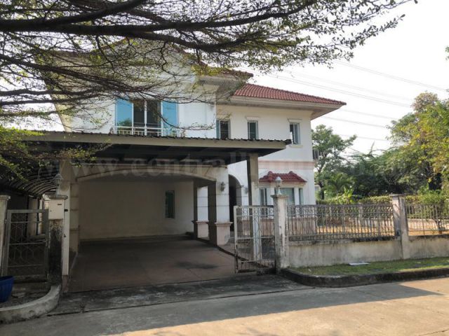 บ้านเดี่ยว นาราสิริ ปิ่นเกล้า - บรมราชชนนี (ห้องมุม) ติดสวนหย่อม