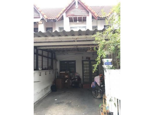 ทาวน์เฮ้าส์ 2 ชั้น 18 ตรว. ถนนพหลโยธิน สายไหม