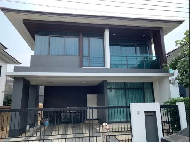 รหัสทรัพย์ B1602 บ้านเดี่ยว 2 ชั้น หมู่บ้านเศรฐสิริกรุงเทพกรีฑา