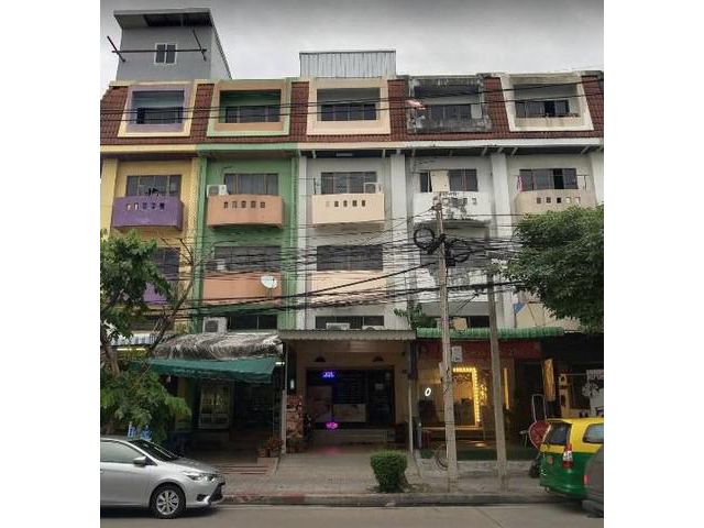 ให้เช่าตึกแถว 4.5 ชั้น 218 ตรม. ติดถนนลาดปลาเค้า