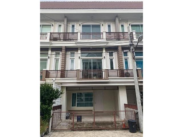 BPP82หมู่บ้านพรีเมี่ยมเพลส 5 ถนนนวลจันทร์