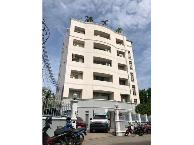 For Rent อาคารสำนักงาน 6 ชั้นพร้อมโกดัง ย่านรัชดา
