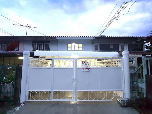 ZST230932 ทาวน์เฮ้าส์ 2ชั้น สภาพใหม่เอี่ยม ซ.เคหะร่มเกล้า 29