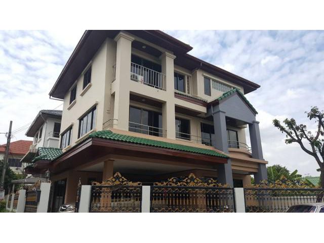 ขายด่วนบ้านเดี่ยว  ซอยลาดพร้าว 93 ย่านลาดพร้าว