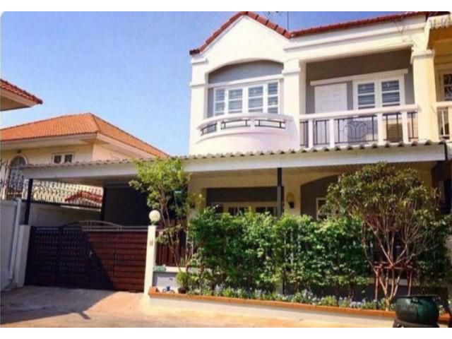 รหัสทรัพย์ B1624 ทาวน์เฮ้าส์ 2 ชั้น หมู่บ้านรติรมย์ 4 ถนนราชพฤกษ์