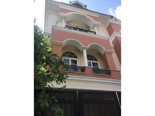 PP475ขาย ทาวน์เฮ้าส์ 2 ห้องนอน ลาดพร้าว กรุงเทพฯ