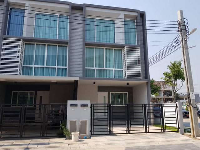 THS009 ขาย ทาวน์โฮม โนว่า ลักซ์
