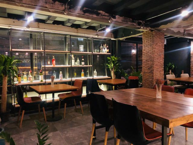 เซ้งร้าน 80 ตรม.ติดถนนซอยสุขุมวิท 31