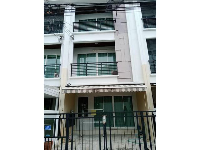 ให้เช่าทาวน์โฮม บ้านกลางเมือง S Sense