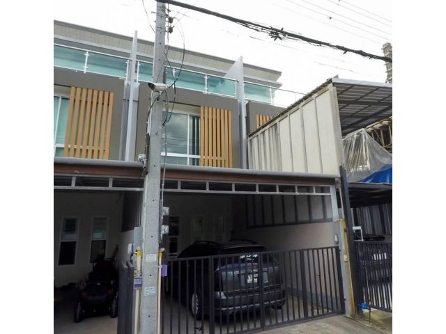 ขายทาวน์โฮม 3 ชั้น (มือ 1) ต.ท่าศาลา