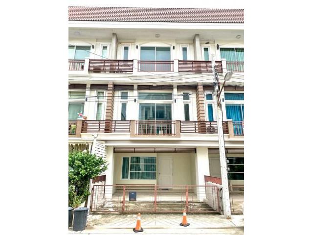 รหัสทรัพย์ 3129 ให้เช่า โฮมออฟฟิศ พรีเมี่ยมเพลส 5 ซอยนวลจันทร์