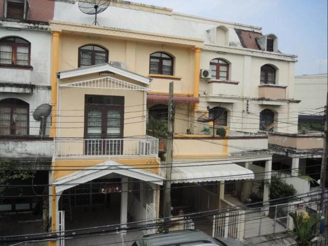 รหัสทรัพย์ 3128 ให้เช่า ทาวน์โฮม 3 ชั้น ย่านสุทธิสาร-รัชดา