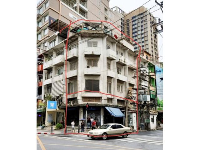 รหัสทรัพย์ 3157  ให้เช่า ชั้นล่างตึก ถนนหลักสุขุมวิท 26 หัวมุม