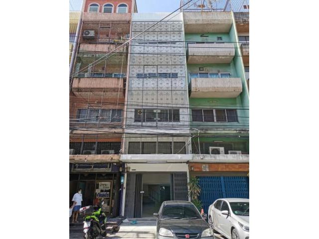 รหัสทรัพย์ B1795 ให้เช่า อาคาร​พาณิชย์​ 4 ชั้นครึ่ง ติด​ MRT​ สถานีไฟฉาย