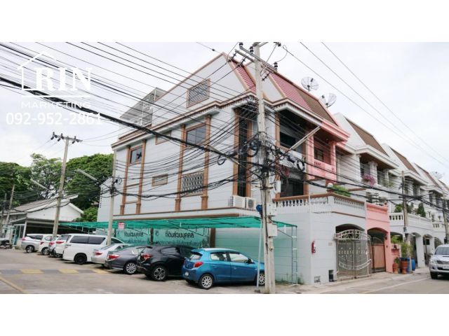 R070-096 ขายทาวเฮ้าส์หรูหมู่บ้านภัทราวิลล่า 2 ติดถนนแฉล้ม และพระราม3และเจริญราษฐ์