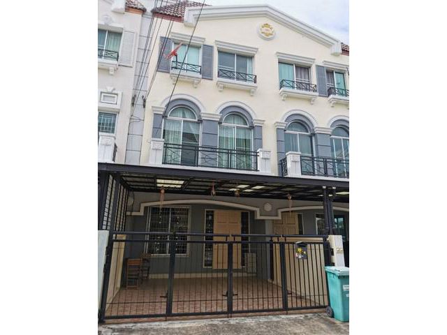 ให้เช่าทาวน์โฮม  บ้านกลางเมือง เกษตรนวมินทร์